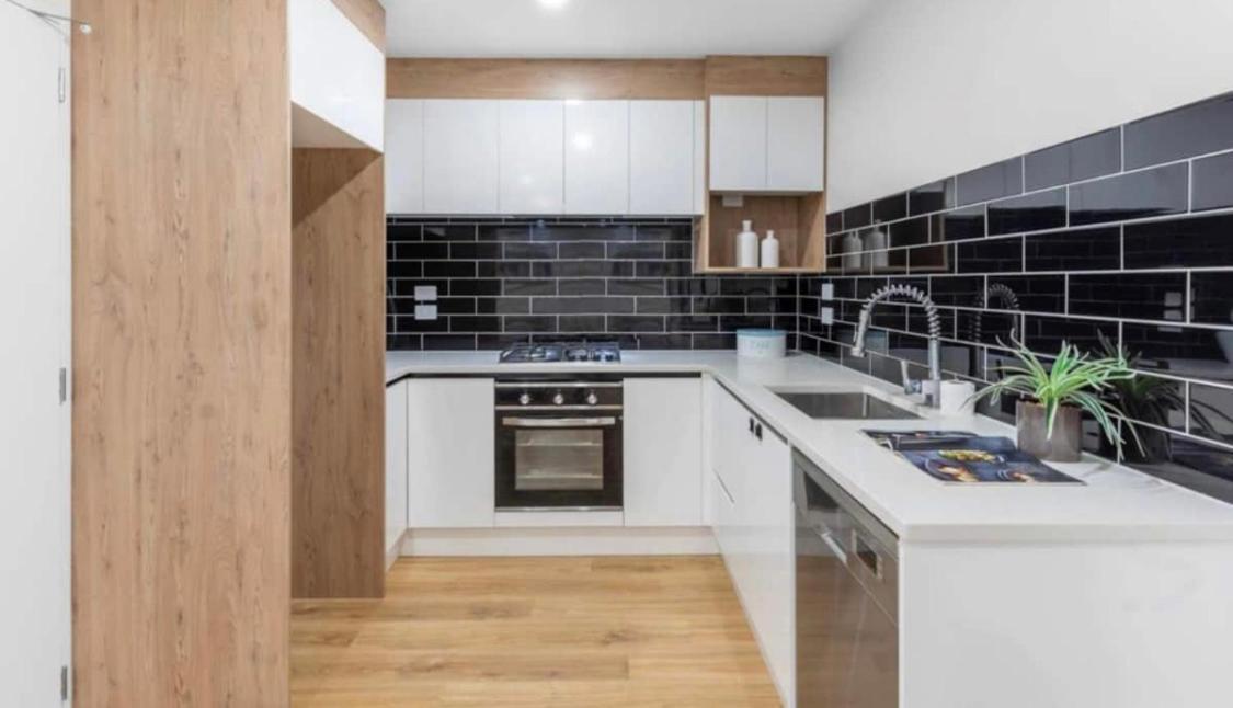 Private Double Bedroom With Attached Bathroom Near 12 Min To Auckland Airport Exterior photo