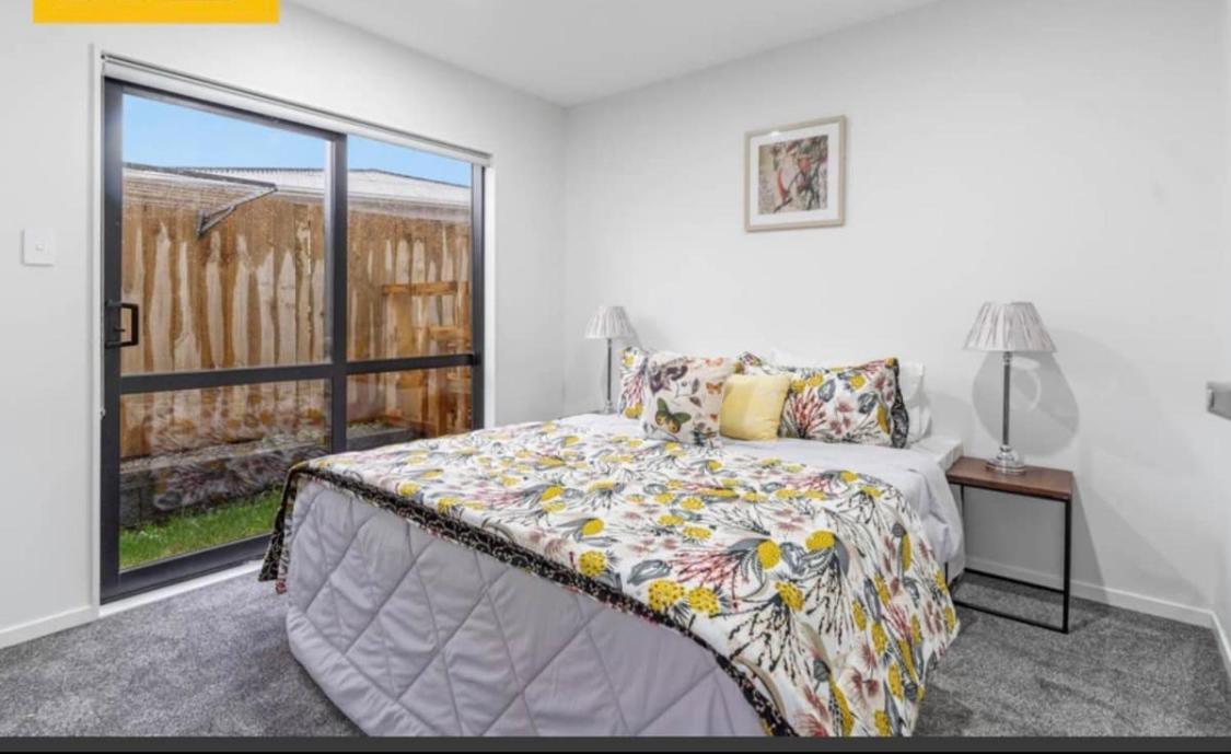 Private Double Bedroom With Attached Bathroom Near 12 Min To Auckland Airport Exterior photo